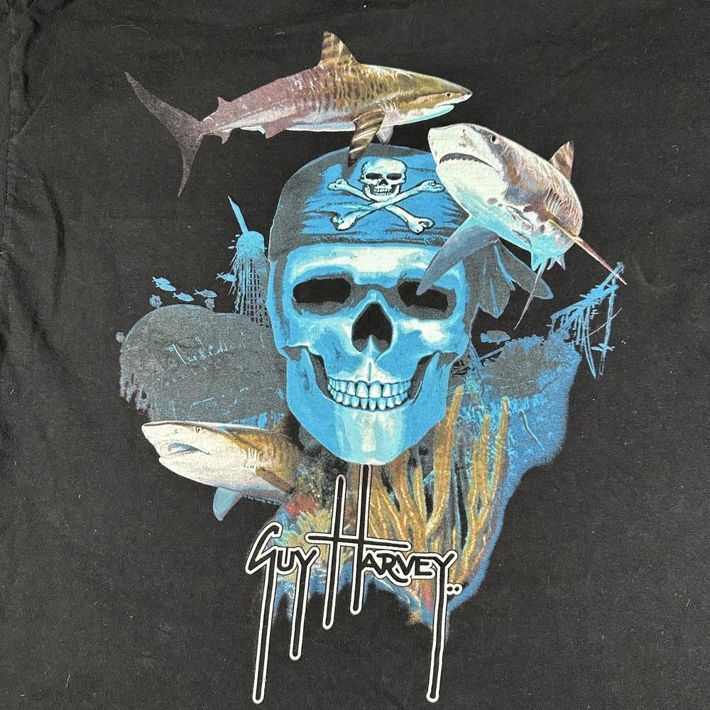 Guy Harvey Shirt Mens Large Black Pirate Skull Sharks Graphic Pocket Fishing Tee - Picture 2 of 11